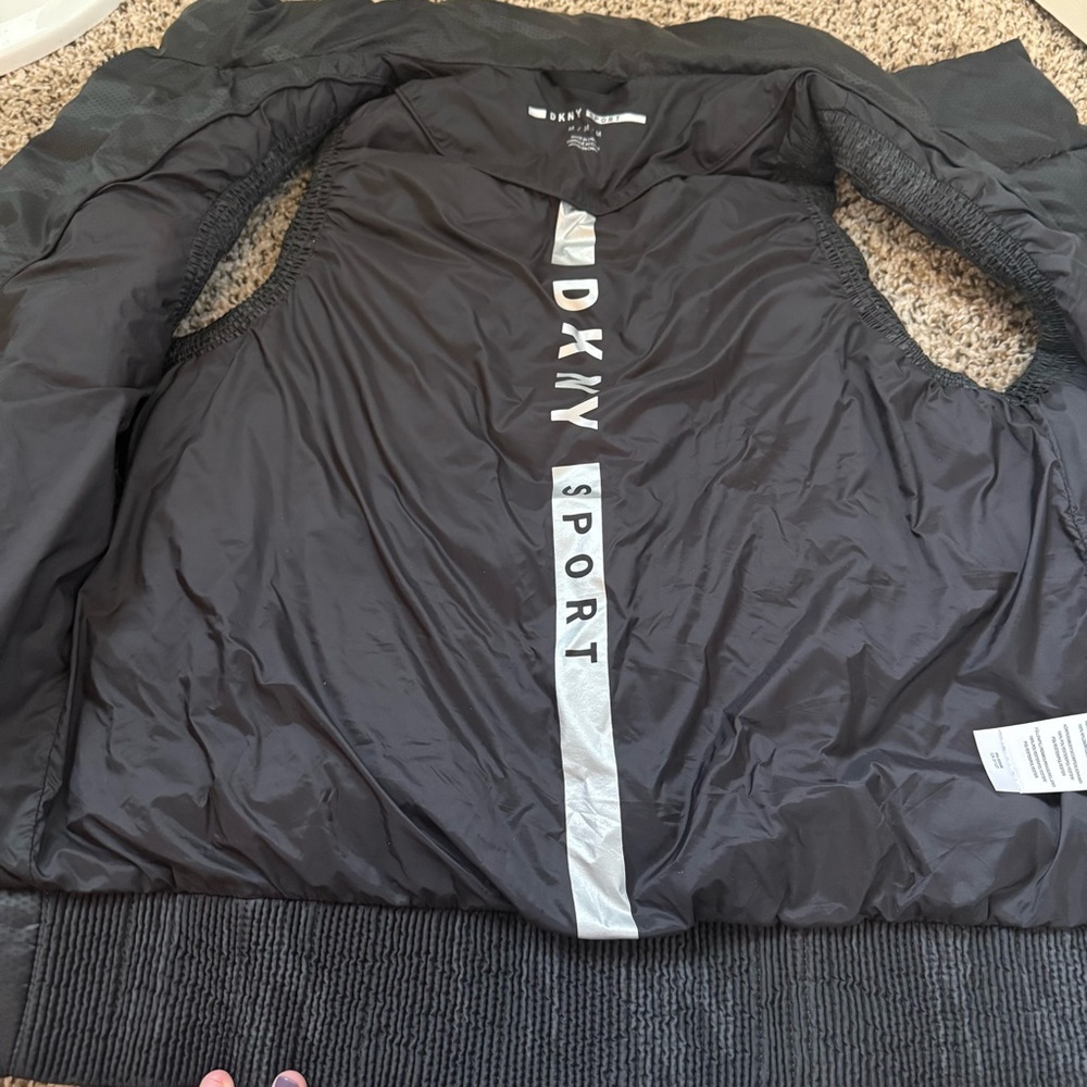 DKNY Black Quilted Lightweight Puffer Vest with High Collar Women’s Size Medium - Picture 9 of 11